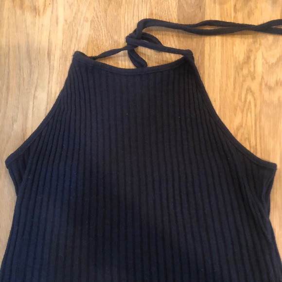 ❤️ Brandy Melville Black Halter Top - Picture 2 of 4